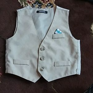 Vest size 18 months